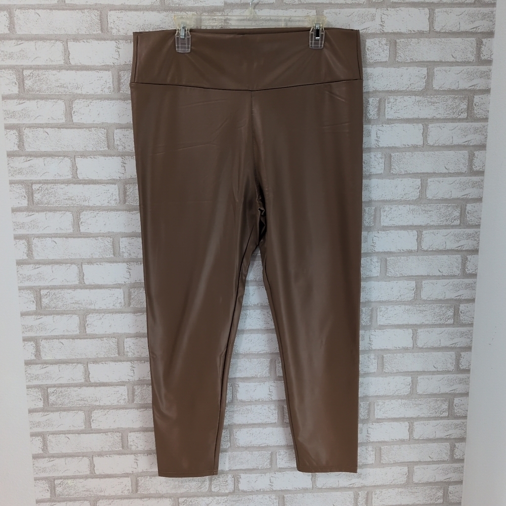 Women's Stretchy Faux Leather Leggings Pants/ Elasticized skinny leg pants